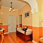 Cois Li Accommodation B&B 4*