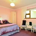 Cois Li Accommodation 特拉利