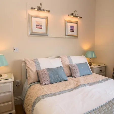 Alojamento de Acomodação e Pequeno-almoço Cois Li Accommodation 4*