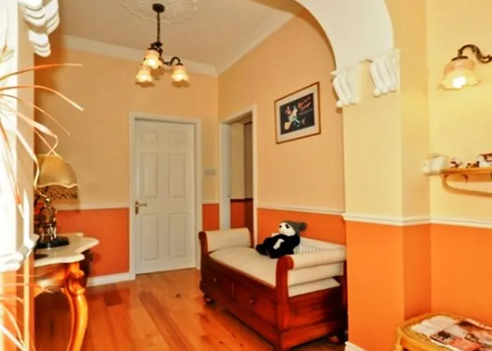 Cois Li Accommodation Alojamento de Acomodação e Pequeno-almoço 4*